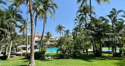 Beach Apartment with Swimming Pool and Tennis Court