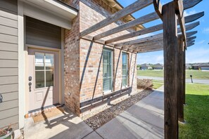 Exterior - Rental Unit 10 miles from LSU

 (Saint Gabriel)
