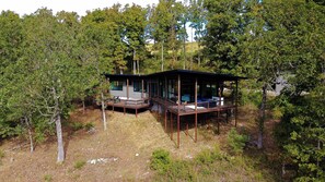Exterior - Lux Cabin Mountain Escape - Scenic Views, River, Hiking, Kayaking (Compton)