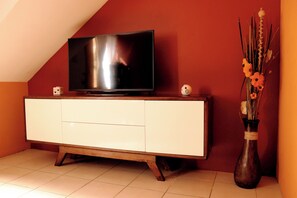 Basic House, Patio | Living area - Casa Reforma (Tehuacán)