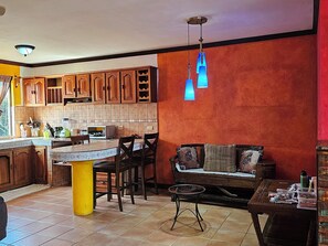 Interior - Casa Sierpe (Sierpe, Osa, Pueblo Nuevo)