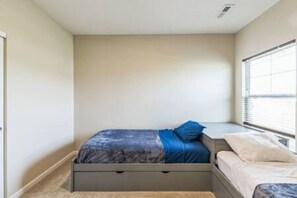 3 Schlafzimmer, Bügeleisen/Bügelbrett, WLAN, Bettwäsche