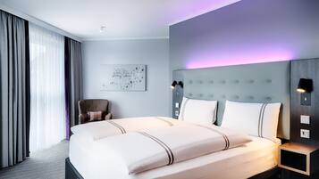 Twin Room, Roll-in Shower