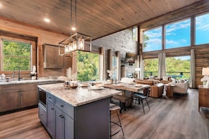 Interior - Lux*View* Heated Pool*Fire Pit*Sauna*Gameroom (Pigeon Forge)
