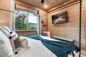 5 Schlafzimmer, Schreibtisch, Bügeleisen/Bügelbrett, Reisekinderbett