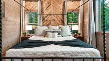 5 chambres, bureau, fer et planche Ă repasser, lit parapluie