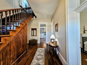 Interior - Brickhaven: Bristol`s Landmark 1880s Brick Home (Bristol)