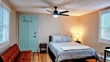 1 makuuhuone, silitysrauta/-lauta, internet, vuodevaatteet