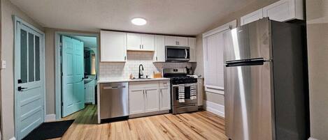 Microwave, oven, stovetop, dishwasher