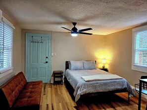 1 Schlafzimmer, Bügeleisen/Bügelbrett, Internetzugang, Bettwäsche