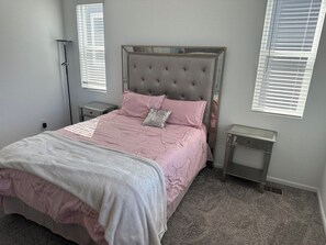 2 bedrooms, free WiFi, bed sheets