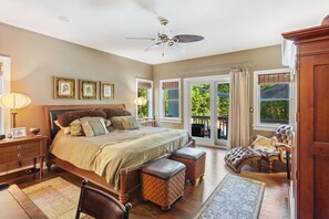 4 bedrooms, desk, iron/ironing board, free WiFi