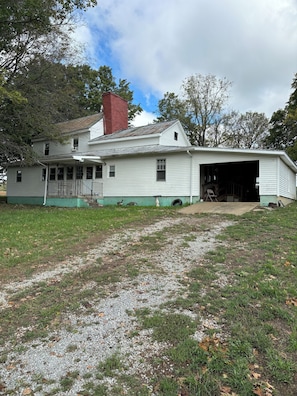Exterior - Charming country home on 433 acres (wallingford)