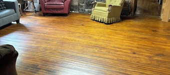 Charming country home on 433 acres