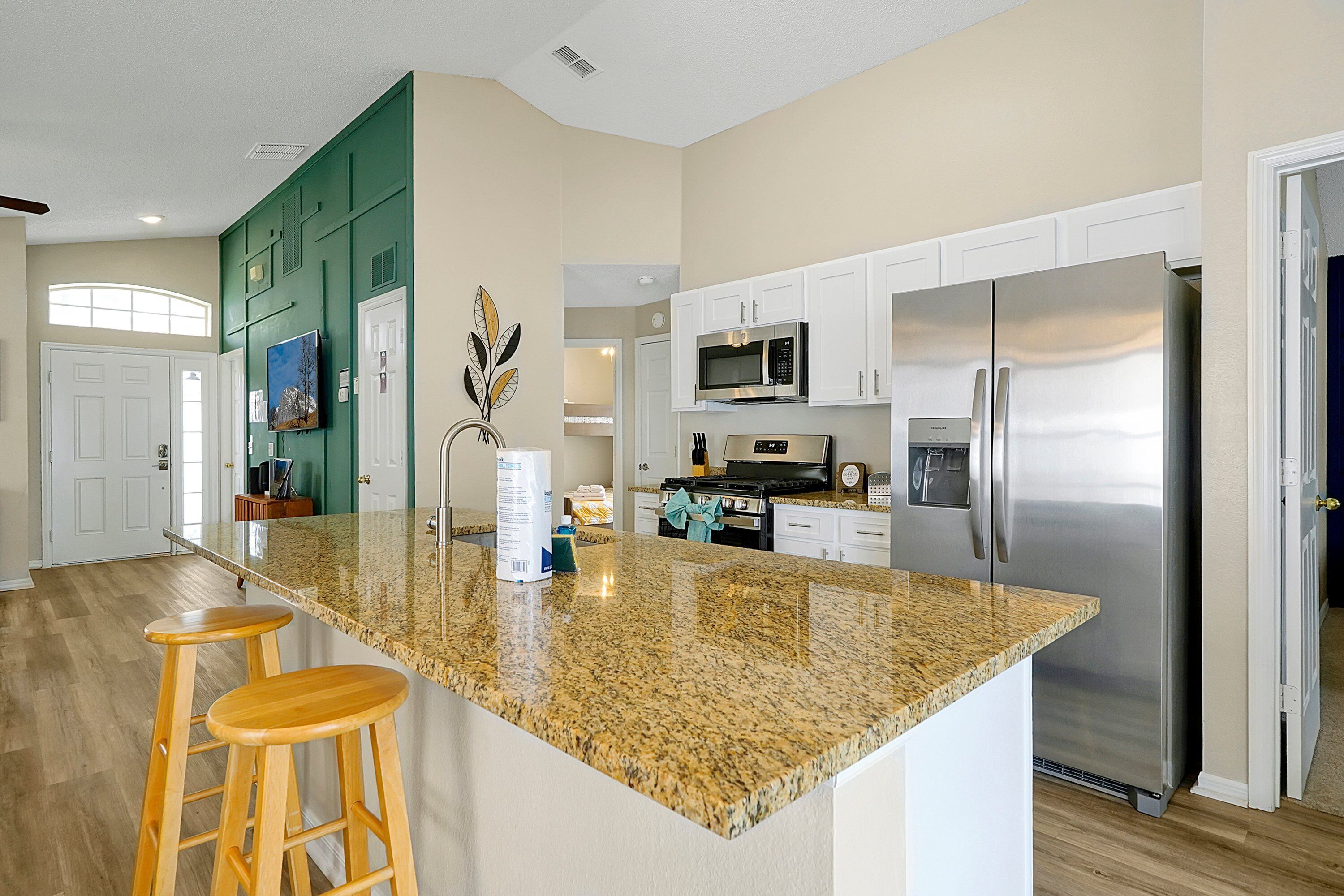 冰箱、微波炉、烤箱、洗碗机