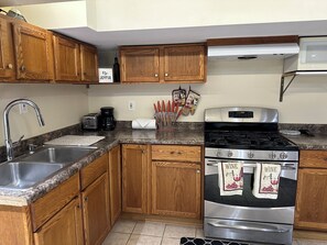 Microwave, oven, stovetop, coffee/tea maker