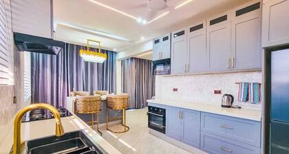 Diamond lux 2-bedroom Unit @ The O's Apartments