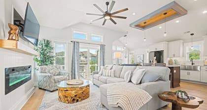 Sandy Pelican: New Construction, Pool, Hot Tub, Elevator