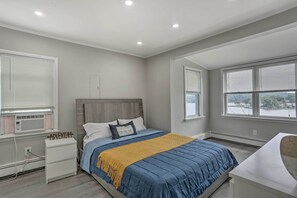 2 bedrooms, travel crib, WiFi, bed sheets