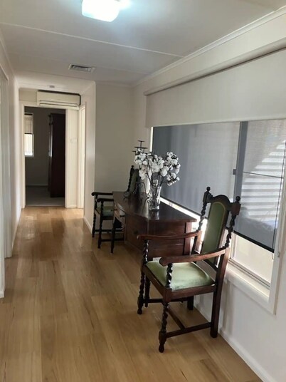 Entire home in Hay, Australia
