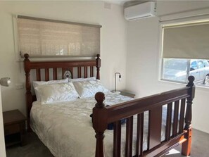 3 chambres, fer et planche à repasser, Wi-Fi, draps fournis