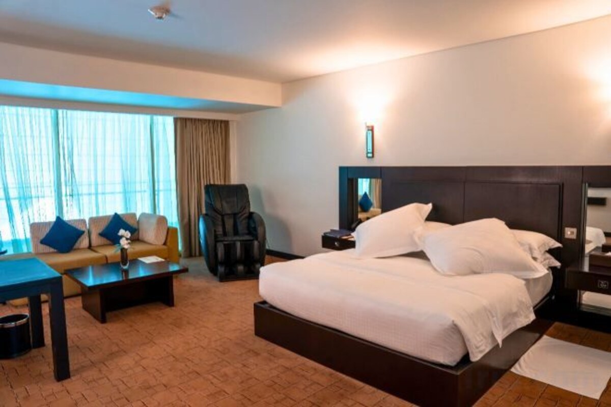 Superior Deluxe Room At Concourse A