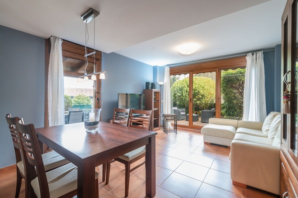Balcony/Terrace,Living room