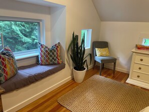 Interior - Peaceful Private Home/Duplex on Lily Point Trail (Point Roberts)