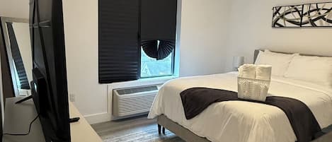 1 chambre, fer et planche à repasser, Wi-Fi gratuit, draps fournis