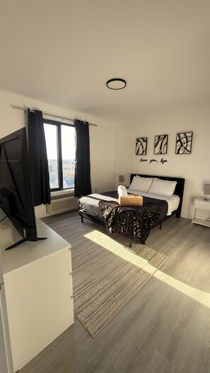 1 bedroom, iron/ironing board, free WiFi, bed sheets