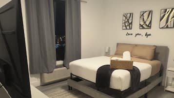 1 bedroom, iron/ironing board, free WiFi, bed sheets