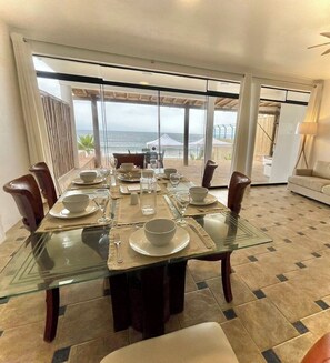Dining - Spacious 4-bedroom house with WiFi, AC in welcoming Punta Sal (Punta Sal)