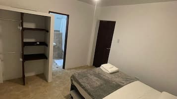 4 bedrooms, WiFi, bed sheets