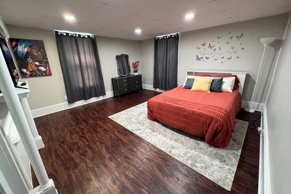 2 bedrooms, iron/ironing board, free WiFi, bed sheets