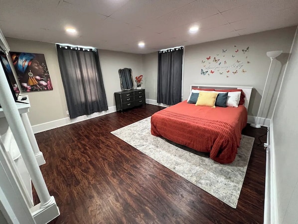 2 chambres, fer et planche à repasser, Wi-Fi gratuit, draps fournis