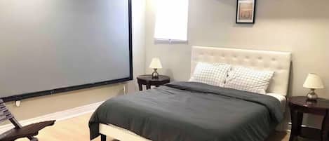 2 bedrooms, desk, iron/ironing board, free WiFi