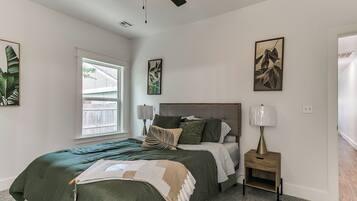 2 sovrum, strykjärn/strykbräda, wi-fi och sängkläder