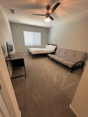 4 Schlafzimmer, WLAN, Bettwäsche