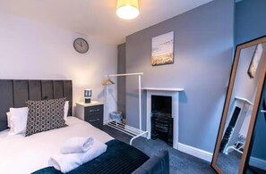 4 Schlafzimmer, Bügeleisen/Bügelbrett, WLAN, Bettwäsche