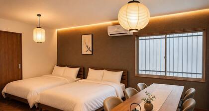 Charming 2-bedroom house in lovely Osaka
Accommodates up to 10 people