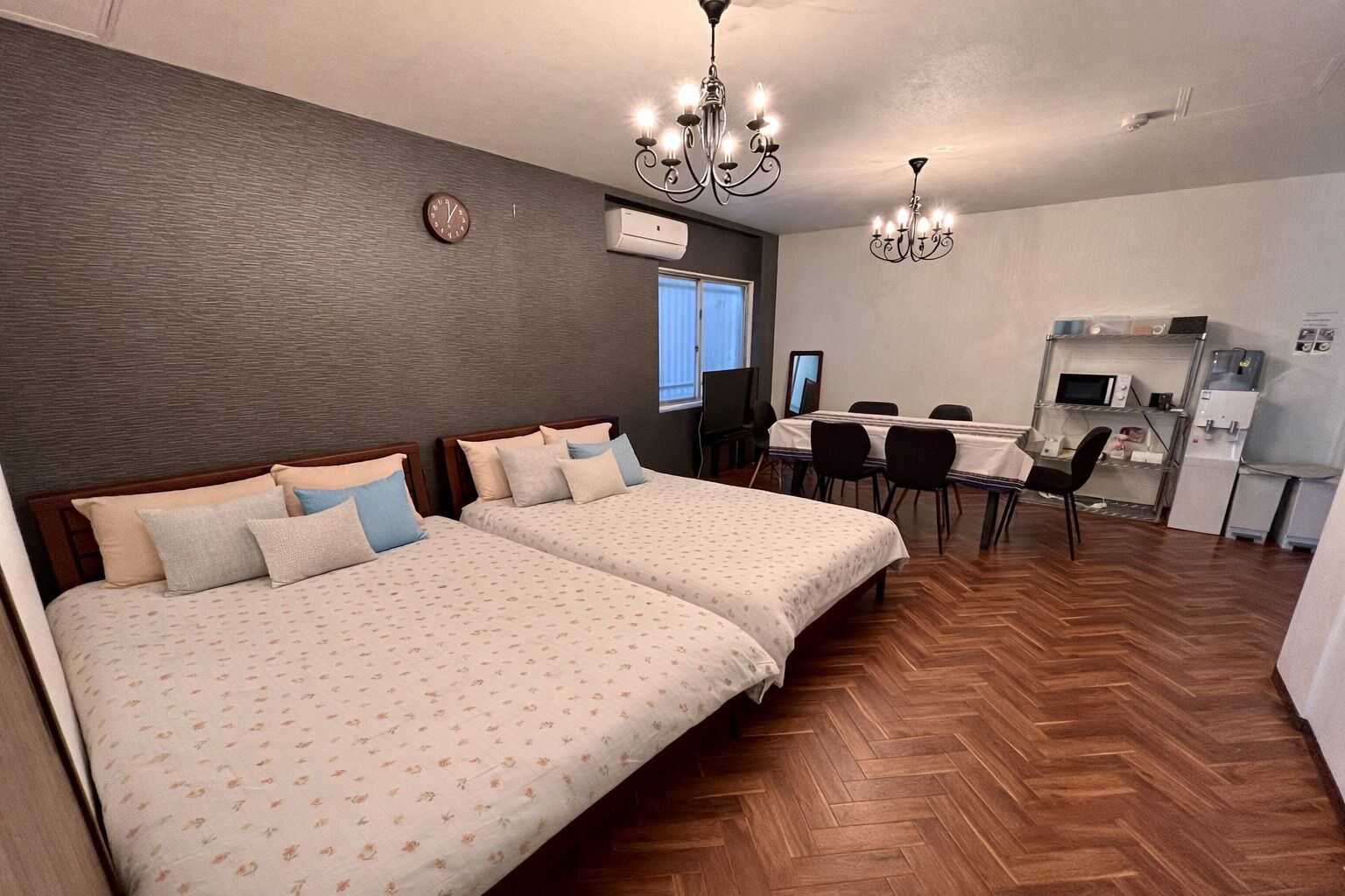 2 多间卧室、熨斗/熨衣板、免费 WiFi