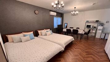 2 bedrooms, iron/ironing board, free WiFi