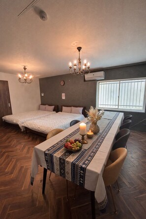 2 camere, ferro/asse da stiro, Wi-Fi gratuito