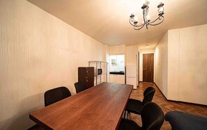 Dining - Charming 2-bedroom house in lovely Osaka
Accommodates up to 10 people (大阪市中央区日本橋)