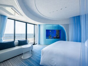 尊貴客房, 1 張特大雙人床, 露台, 海景 (with Kobe Suma Sea World tickets) | 房內夾萬、遮光窗簾/窗簾、隔音、熨斗/熨衫板