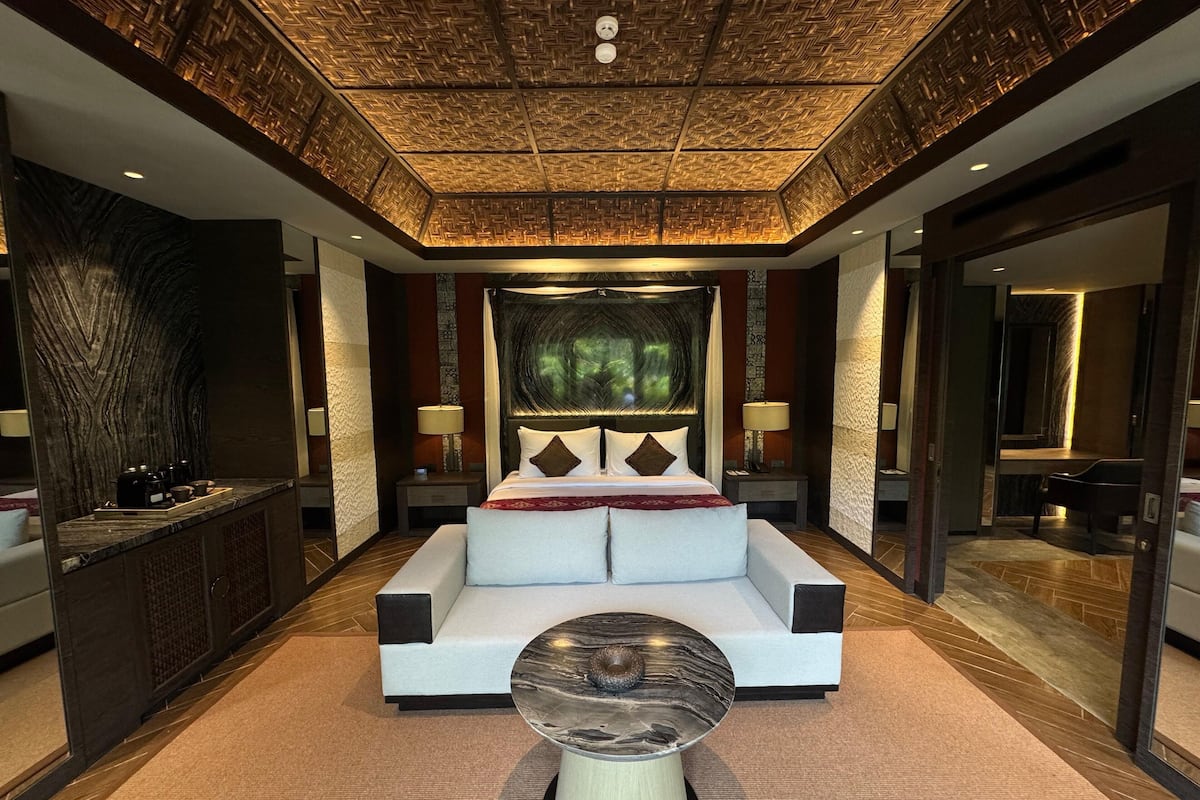 President Family Suite Pool Villa | 1 bedroom, minibar, in-room safe, desk