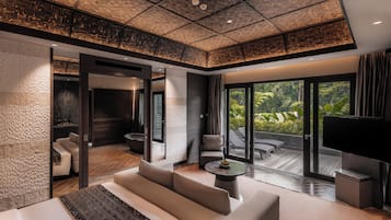 President Family Suite Pool Villa | Roupas de cama premium, camas com colchões pillow-top, frigobar