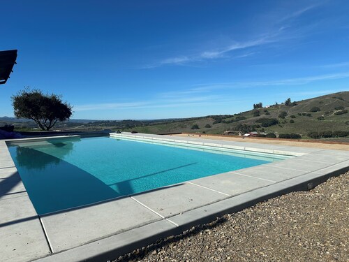 Charming 4-bedroom house with WiFi and AC in welcoming Lompoc