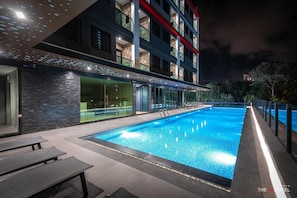 Outdoor pool, open 8:00 AM to 10:00 PM, pool loungers - The Tj Hotel (Pattaya)