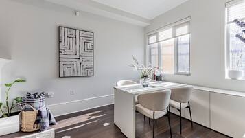 Luxury Apartment, City View | Free WiFi